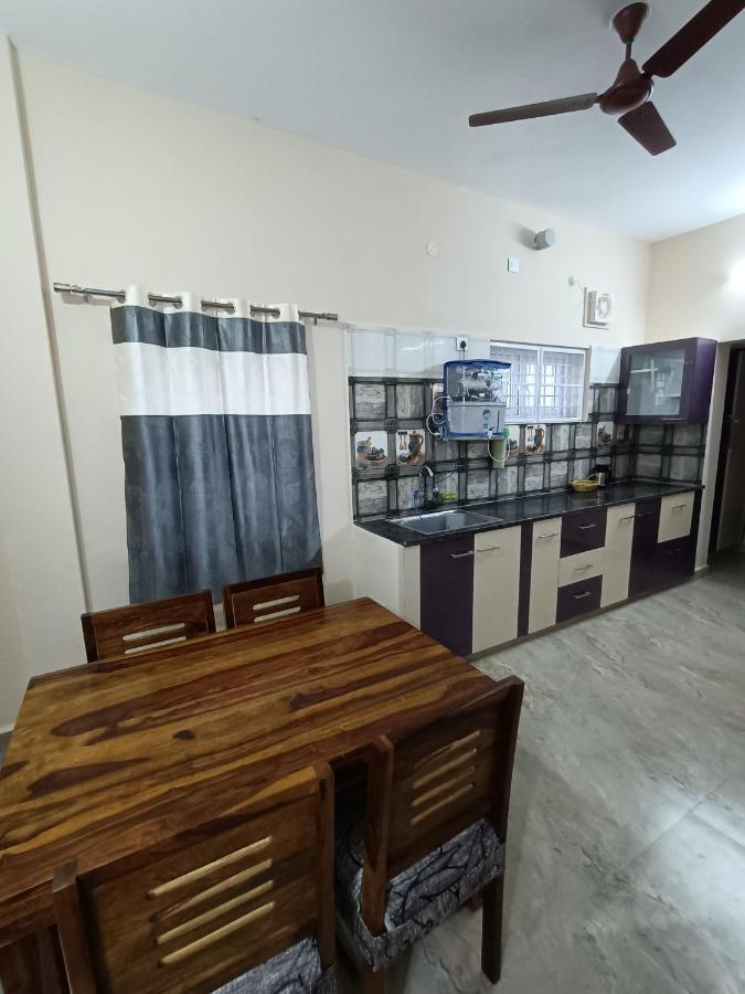 Doctor'S Homestay Tiruvannamalai Bagian luar foto